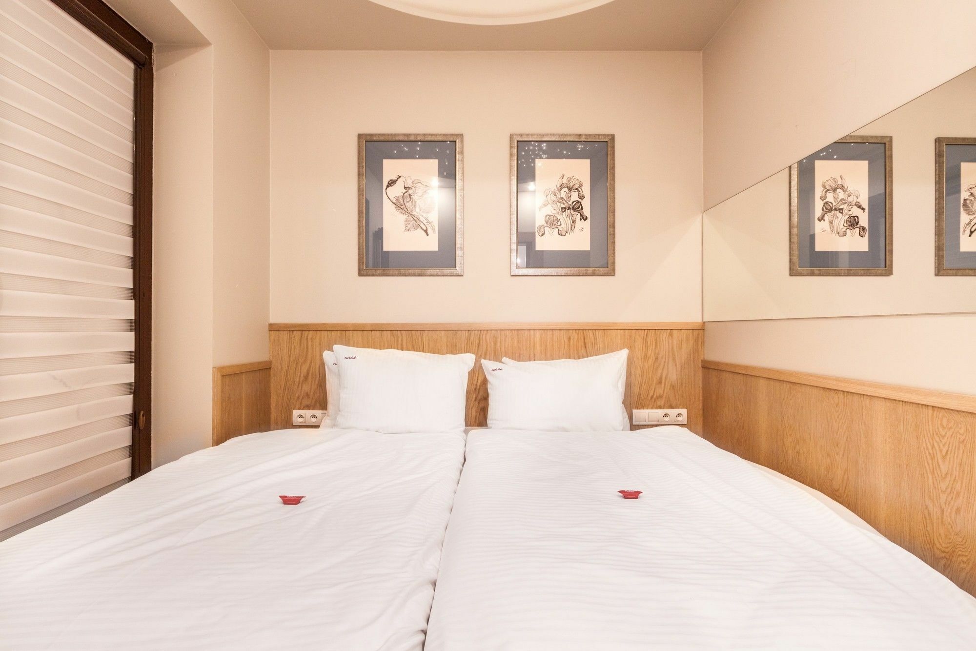 Parkside Apartments Old Town Krakow Luaran gambar